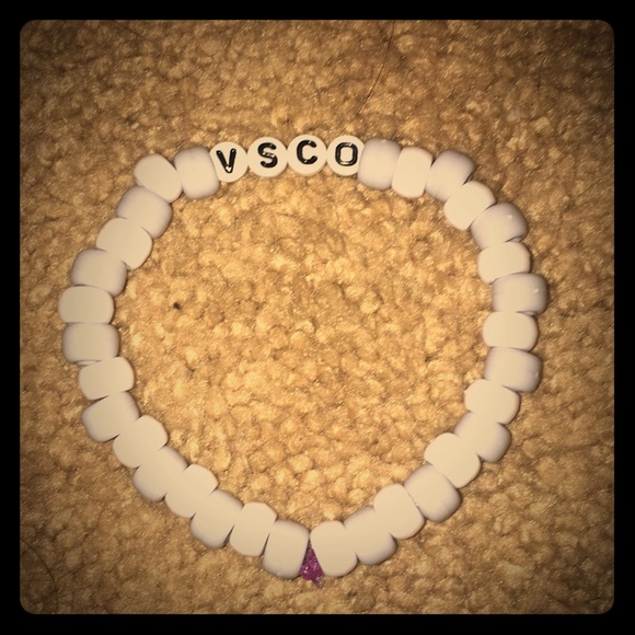 Bracelet - Picture 1 of 1